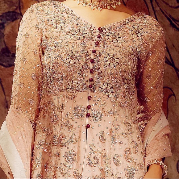 Pakistani designer Phatyma Khan kameez duppata - Picture 5 of 14